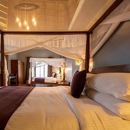 Emburara Farm Lodge Mbarara Ngoại thất bức ảnh