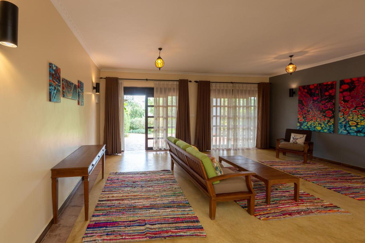Emburara Farm Lodge Mbarara Ngoại thất bức ảnh