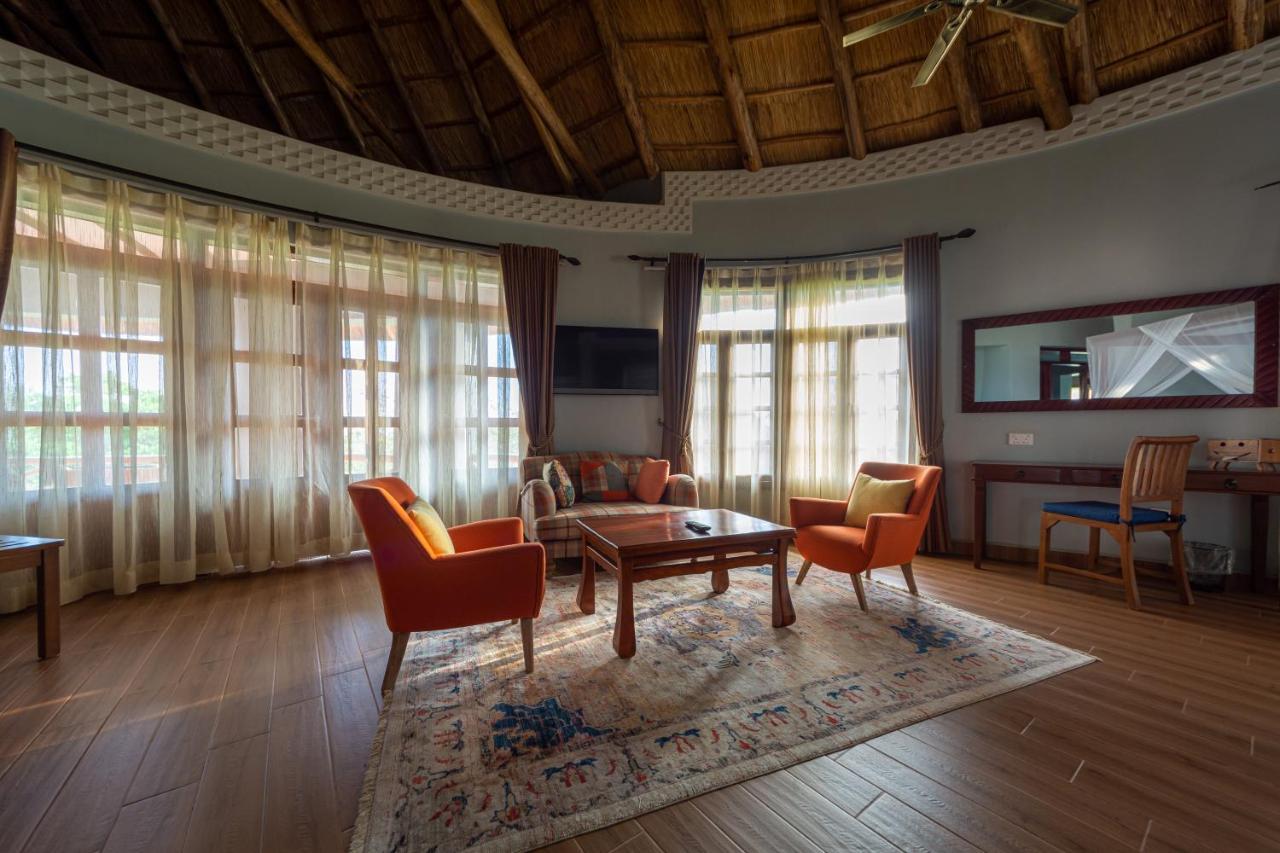 Emburara Farm Lodge Mbarara Ngoại thất bức ảnh