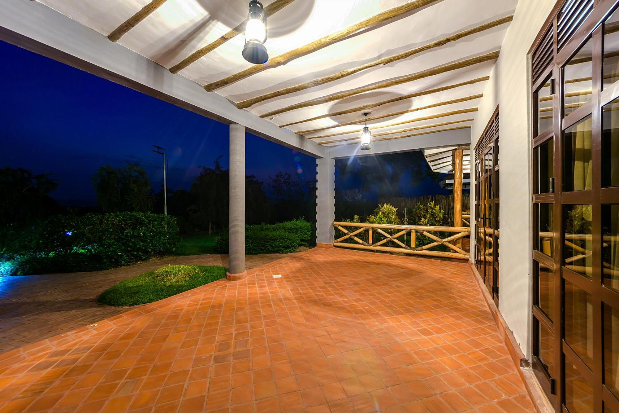 Emburara Farm Lodge Mbarara Ngoại thất bức ảnh