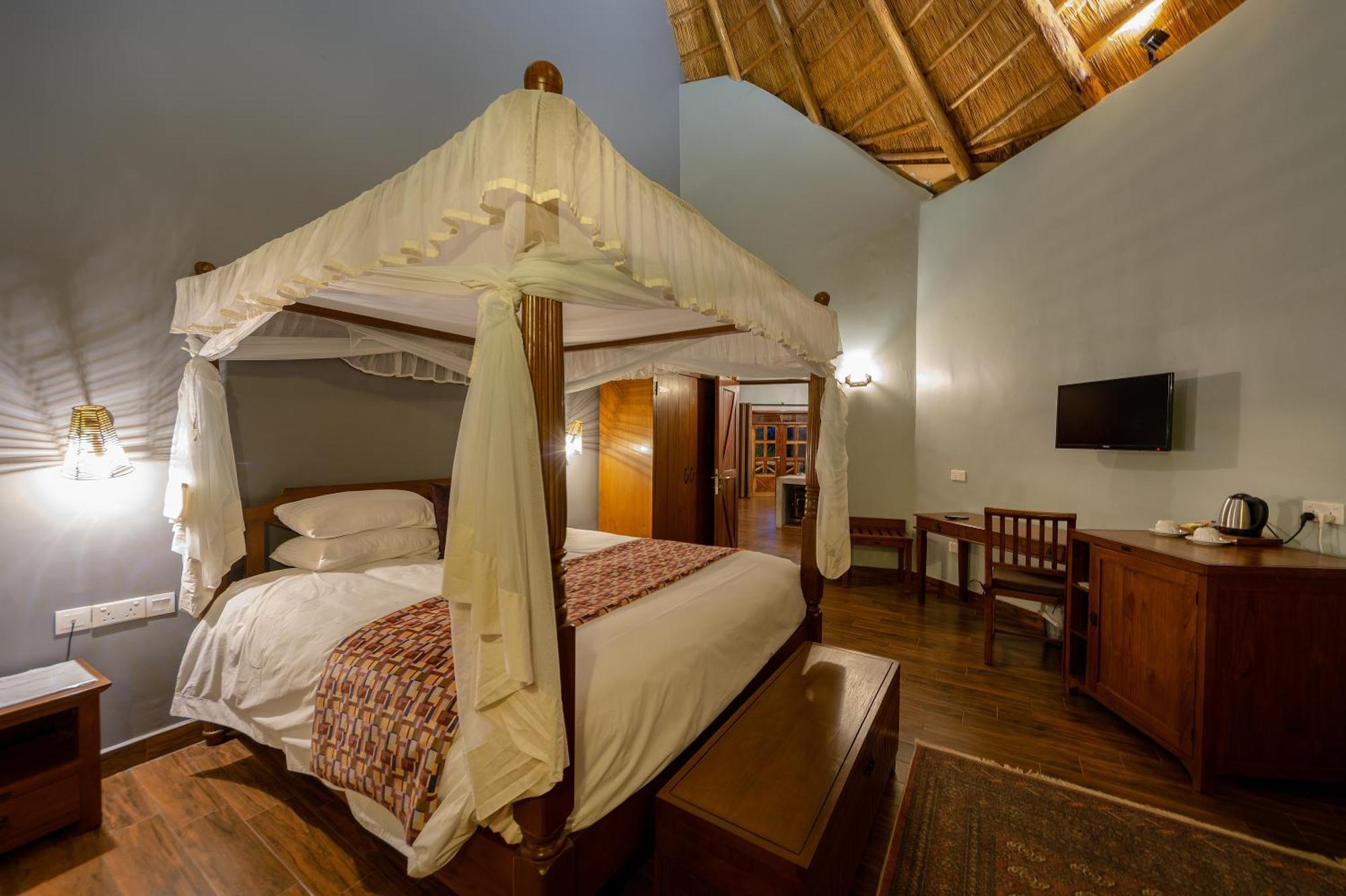 Emburara Farm Lodge Mbarara Ngoại thất bức ảnh