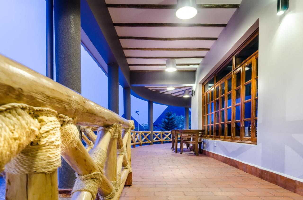 Emburara Farm Lodge Mbarara Ngoại thất bức ảnh