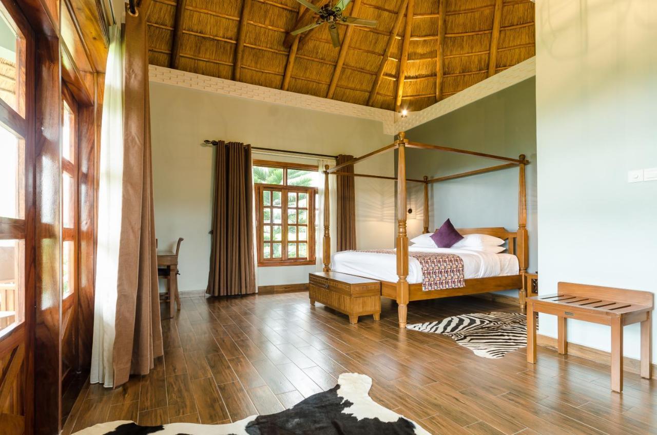 Emburara Farm Lodge Mbarara Ngoại thất bức ảnh