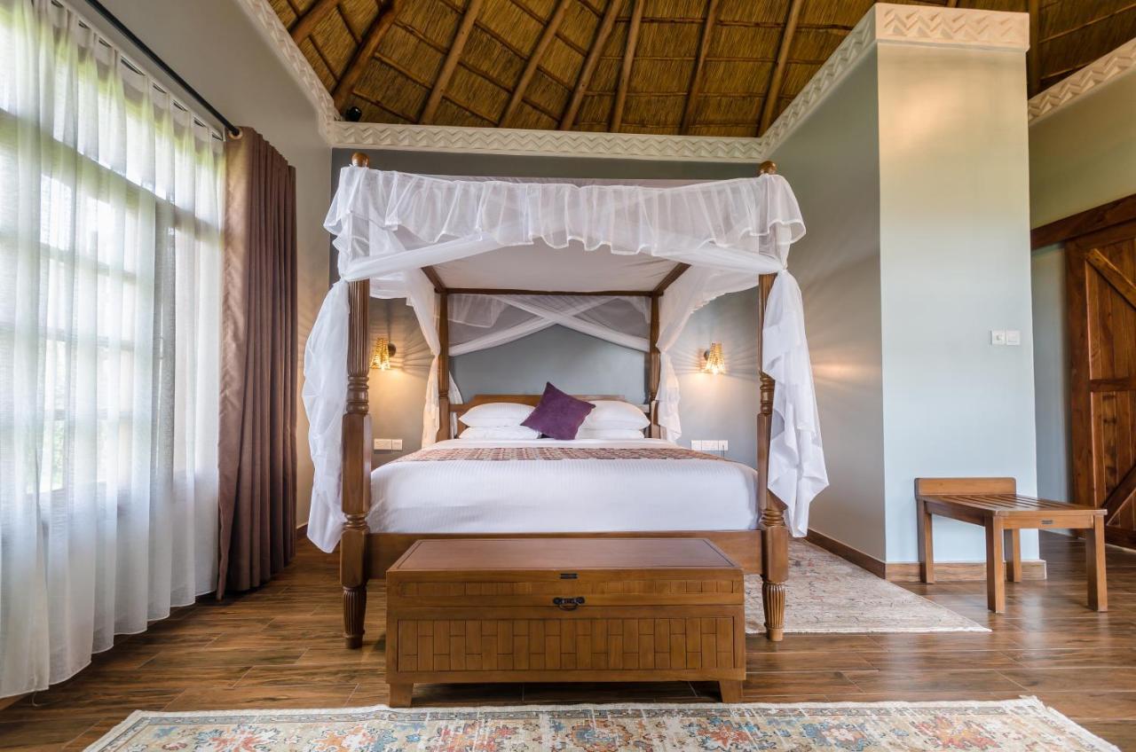 Emburara Farm Lodge Mbarara Ngoại thất bức ảnh