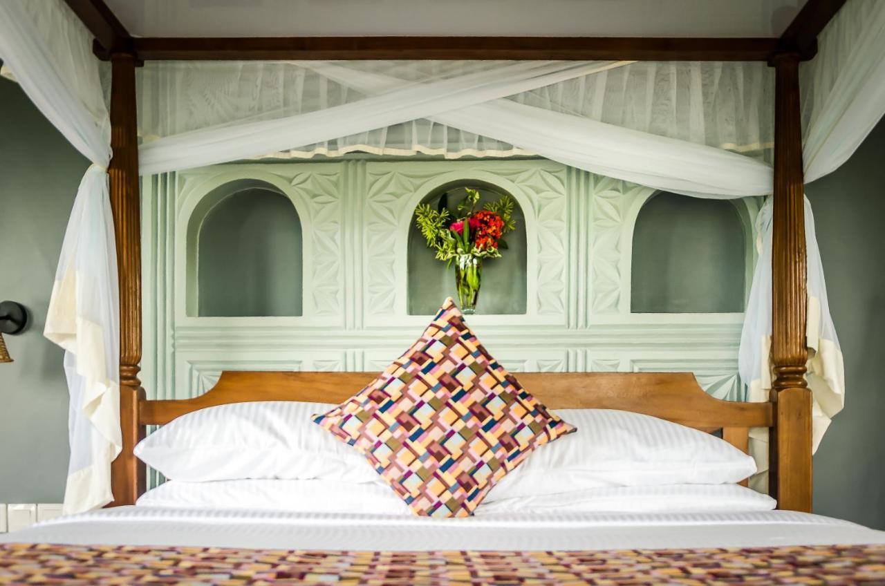 Emburara Farm Lodge Mbarara Ngoại thất bức ảnh
