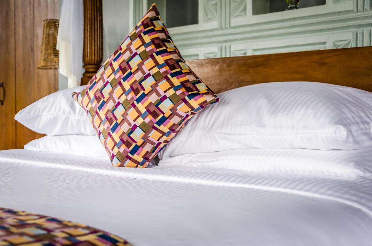 Emburara Farm Lodge Mbarara Ngoại thất bức ảnh